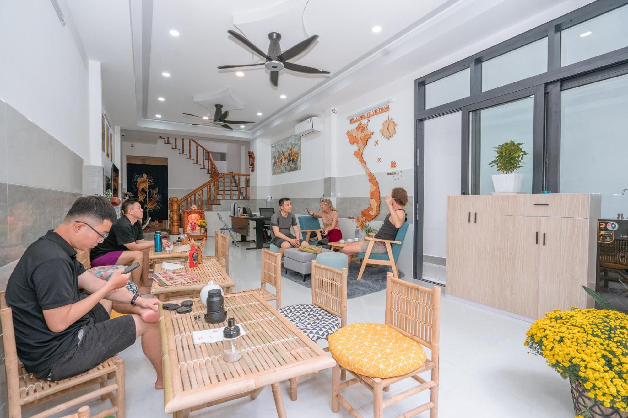 Aloha Saigon Premium Hostel By Local Travel Experts - Newly Opened, Less-Touristy Location, Spacious Rooms, Glass Shower Bathroom, Free Breakfast & Walking Tour Ciudad Ho Chi Minh  Exterior foto