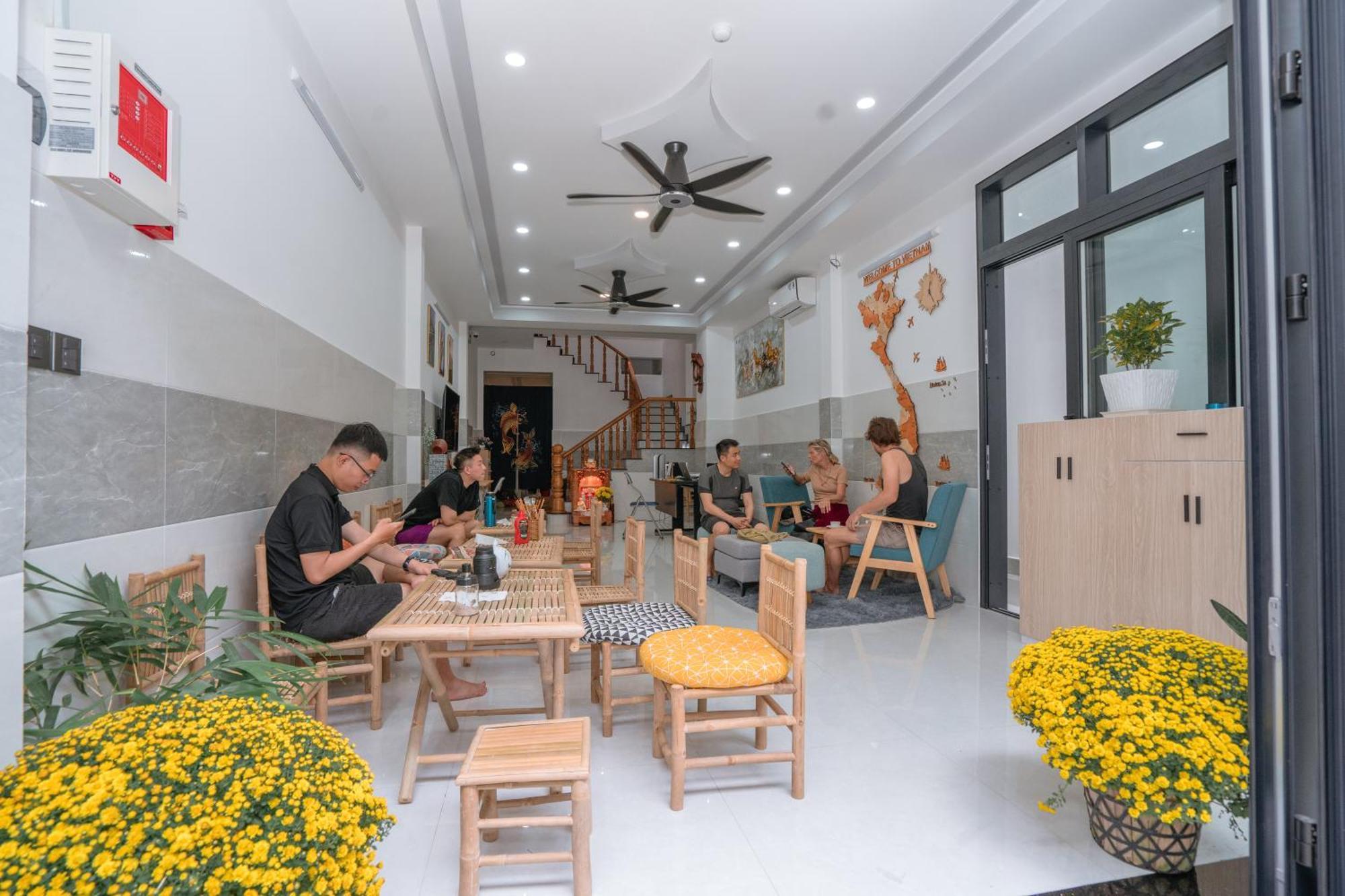 Aloha Saigon Premium Hostel By Local Travel Experts - Newly Opened, Less-Touristy Location, Spacious Rooms, Glass Shower Bathroom, Free Breakfast & Walking Tour Ciudad Ho Chi Minh  Exterior foto