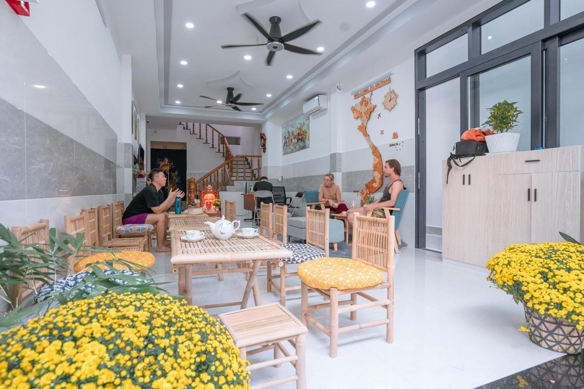 Aloha Saigon Premium Hostel By Local Travel Experts - Newly Opened, Less-Touristy Location, Spacious Rooms, Glass Shower Bathroom, Free Breakfast & Walking Tour Ciudad Ho Chi Minh  Exterior foto